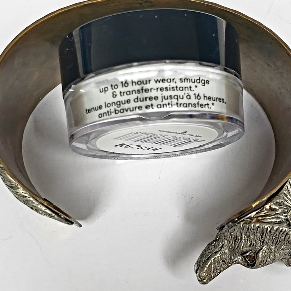 mini Loose Setting Powder, Dermablend - original - Picture 3 of 6